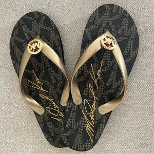 Michael Kors flip flop